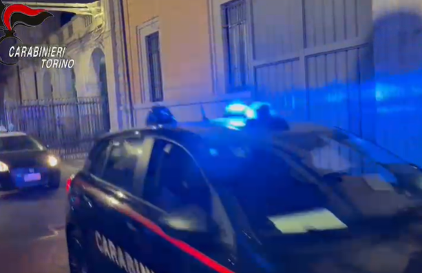 Maxi rissa a Collegno tra 15 persone: un accoltellato grave in ospedale