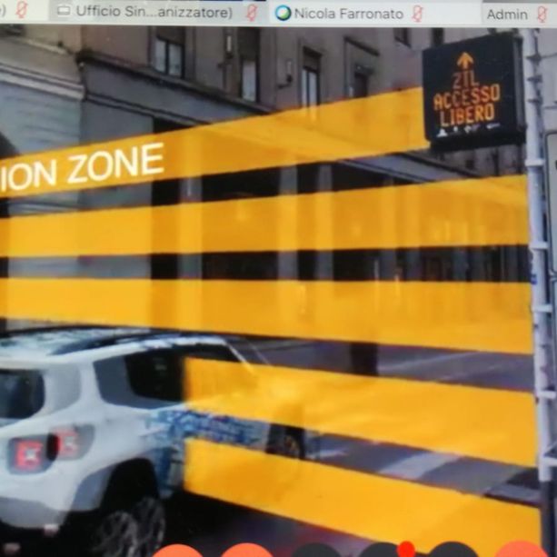 Torino prima al mondo: la porta Ztl farà passare automaticamente le auto ibride in elettrico [VIDEO]