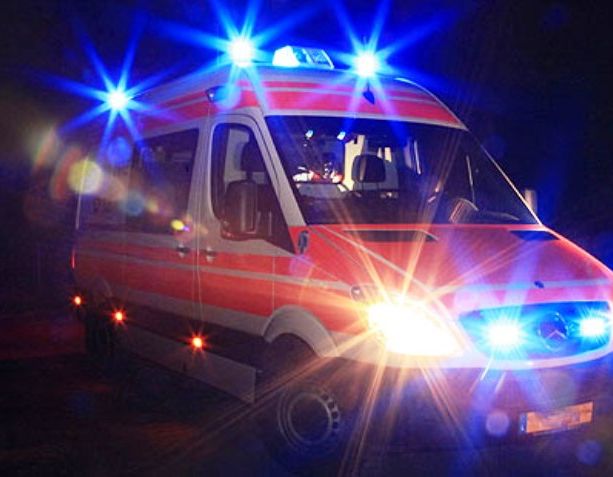 Violento scontro tra una moto e un'auto tra Banchette e Ivrea: morto un diciassettenne