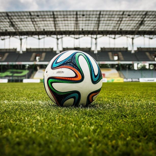 Domani a Luserna San Giovanni si darà un calcio alla violenza sulle donne