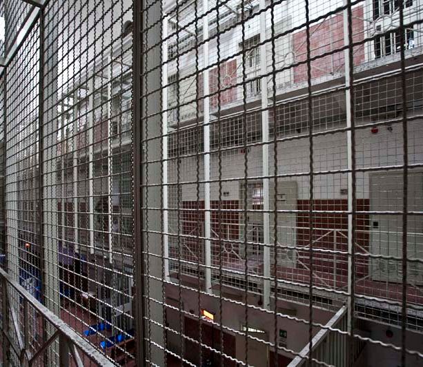 Maltrattamenti in carcere: i Nas acquisiscono alcuni documenti dall'ufficio del garante dei detenuti