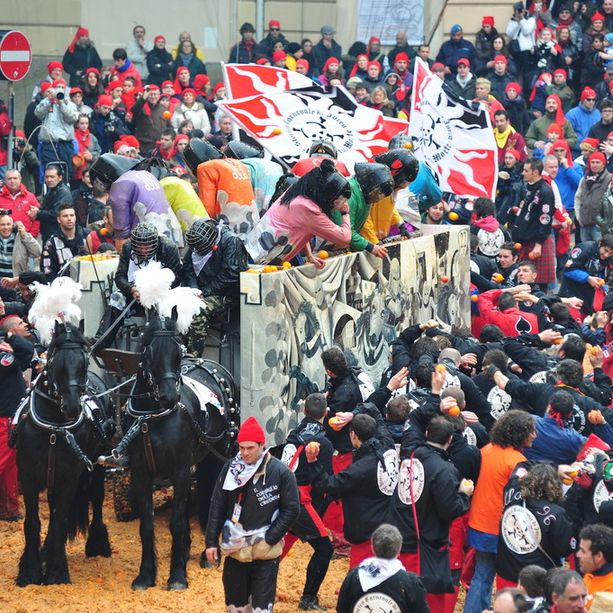 Aperta inchiesta sul Generale del Carnevale di Ivrea, la Fondazione ne decide l'immediata sostituzione