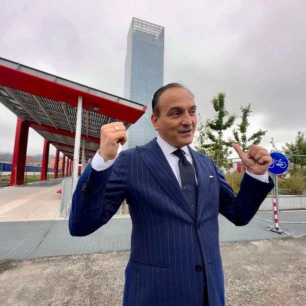 Il grattacielo della Regione festeggia i 1.000 dipendenti: &quot;Altro che finta apertura, è tutto vero&quot; [VIDEO]