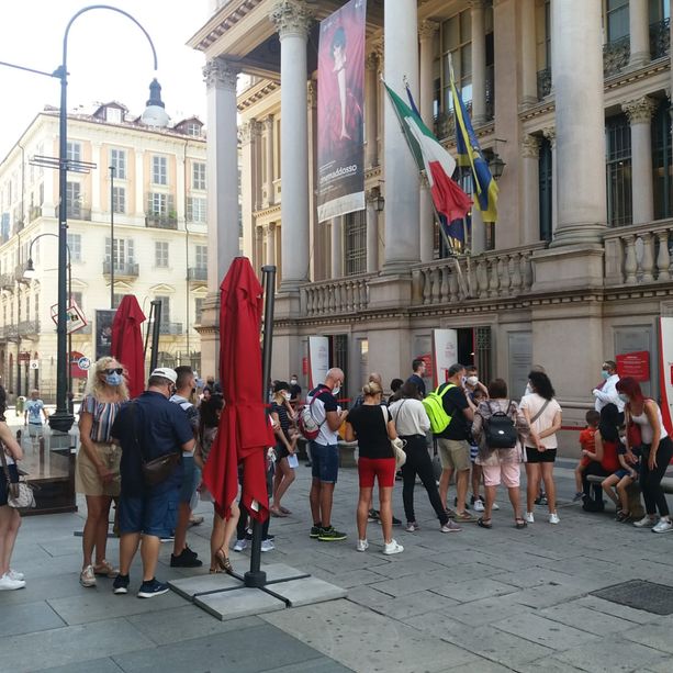 La mattina di Ferragosto Torino sceglie la cultura: in coda per entrare nei musei del centro