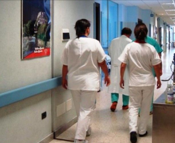 Sanità, sindacati in apprensione. Gli infermieri: &quot;Senza personale sarà collasso&quot;. I medici: &quot;Non sacrifichiamo i pazienti non-Covid&quot;