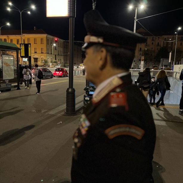 Verifiche sui bus in piazza Bengasi: su 115 passeggeri soltanto uno aveva il biglietto