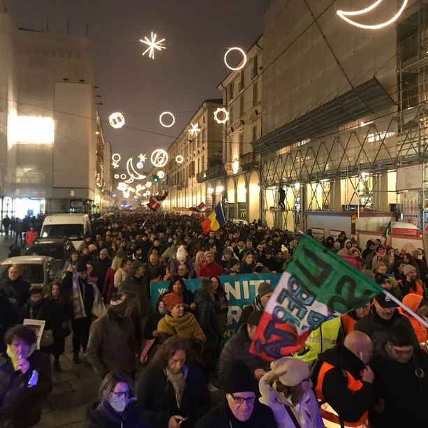 No Vax a Torino, l'appello dei commercianti: &quot;Il sindaco e il prefetto vietino la manifestazione in centro&quot;