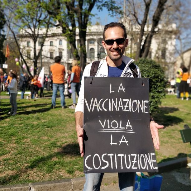 Stralcio alle multe dei No Vax, Cirio spiazza tutti: “Giusto, chi non le ha pagate non aveva i soldi per farlo”