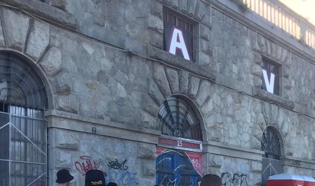 Blitz al centro sociale Murazzi: sigilli al materiale per organizzare la musica dal vivo