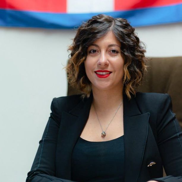 I 5 Stelle scelgono Sarah Disabato, salta il derby del tartufo tra Cirio e Martinetti