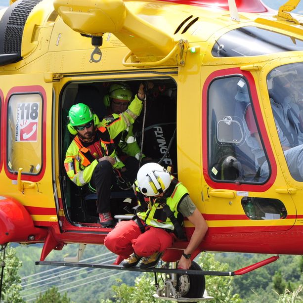 Dramma in Valsusa, scontro tra moto sulla statale 24: morti due biker