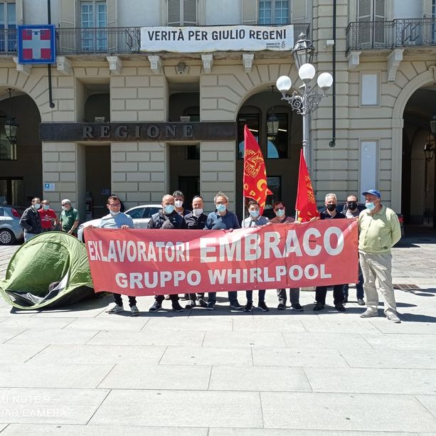 Ex Embraco, all'udienza preliminare gli imputati chiedono il patteggiamento. Sindacati e lavoratori: &quot;No, questione di dignità&quot;