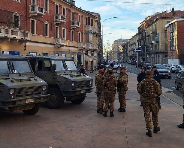 Stretta contro lo spaccio di droga: presidi dell'esercito anche di notte in Barriera e in zona Porta Nuova