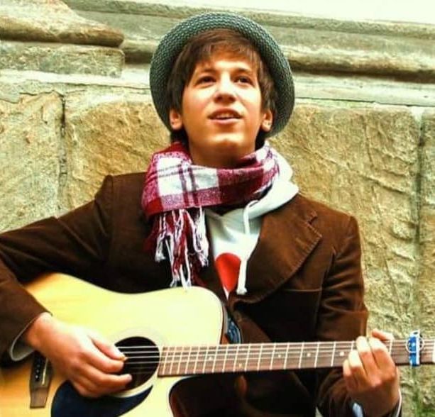 Furto ai danni degli Eugenio in via di Gioia: &quot;Rubati i nostri strumenti. I ladri non si meritano la musica&quot;