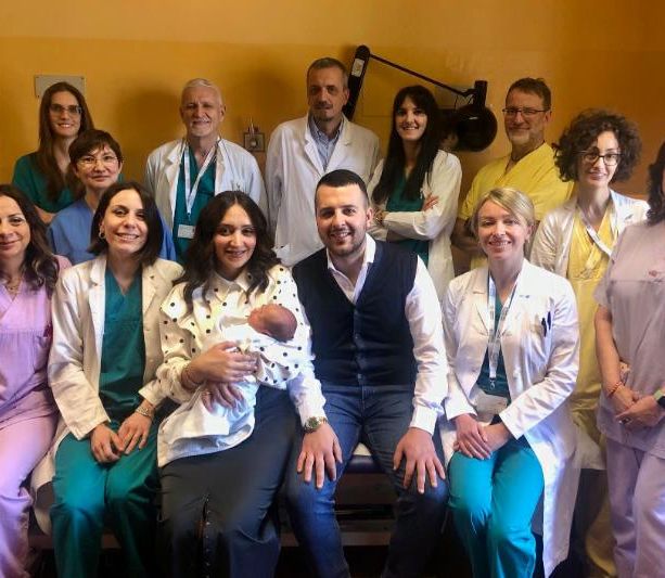 Miracolo al Mauriziano: rimosso tumore aggressivo ad una donna in gravidanza, salvi mamma e neonato