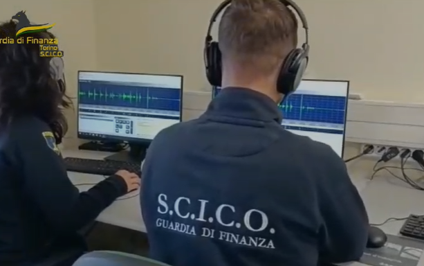 Blitz all'alba contro il traffico di droga: la Finanza arresta 24 persone e smantella due gruppi criminali