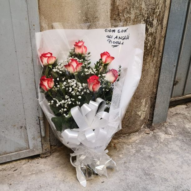 Bimba precipitata dal balcone, il patrigno è sconvolto. Il suo avvocato: &quot;Non si dà pace&quot;
