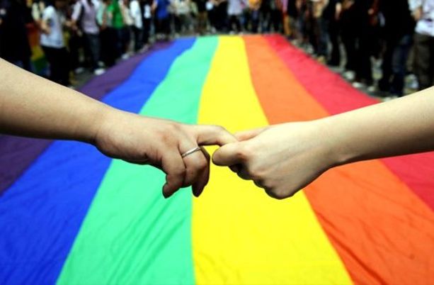 A Milano stop alla registrazione dei figli di coppie gay, Lo Russo: &quot;Grave disuguaglianza: è ora di dire basta&quot;