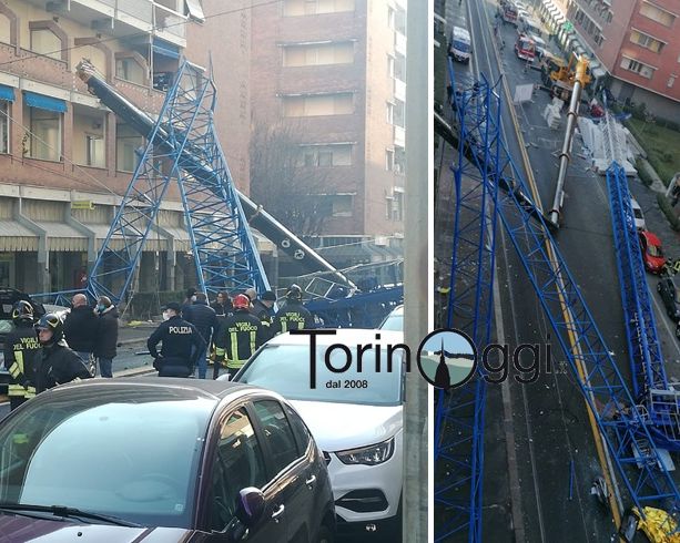 Tragedia in via Genova: crolla la gru di un cantiere, vittime e feriti. Tre persone sotto la struttura [FOTO e VIDEO]