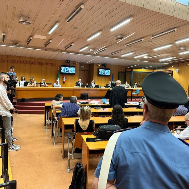 Processo Cospito, è il giorno della verità: attesa la sentenza, anarchici in aula