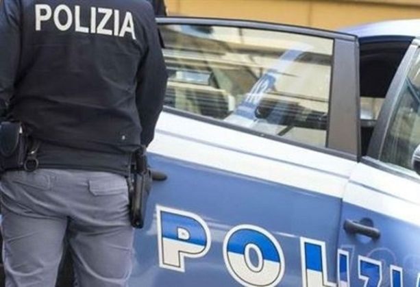 Minacce, hate-speech e stalking per più di un anno: due trentenni finiscono in manette