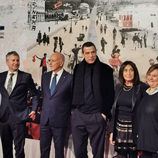 Torino Film Festival al via con le canzoni di &quot;Sing 2&quot;. Fanelli show con un monologo sui difetti degli attori [FOTO E VIDEO]