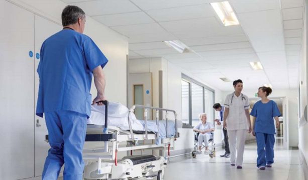 Lotta alla pandemia, Forza Italia in pressing: &quot;Obbligo vaccinale per il personale sanitario&quot;