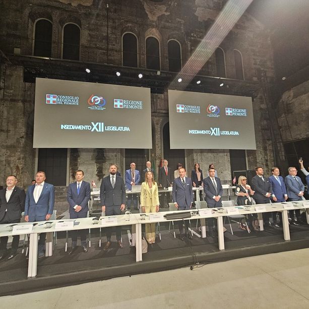 Alle Ogr si insedia il Consiglio Regionale Cirio bis: l'anguria pro-Palestina tra i banchi con AVS [FOTO]
