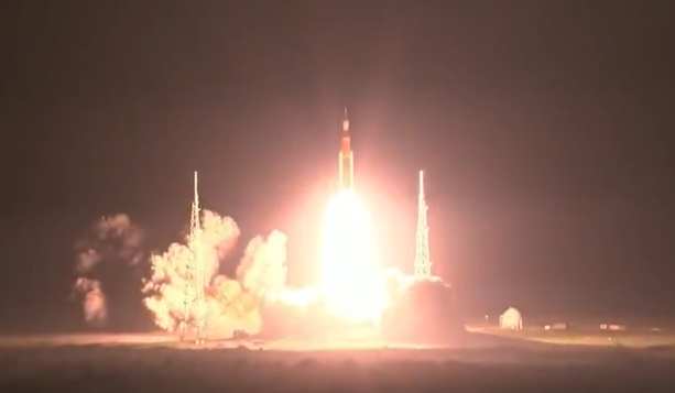 Artemis 1 è partita, l'uomo tornerà sulla Luna. Torino è a bordo grazie ad Argomoon
