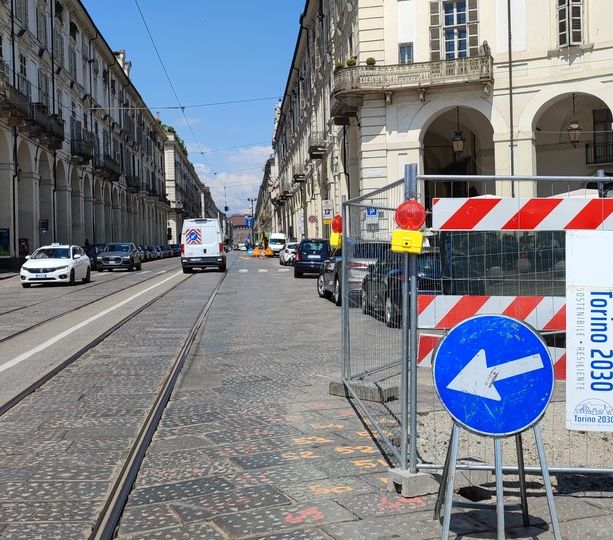 Cantiere di via Po, -30% sulla tassa rifiuti per negozi e attività commerciali