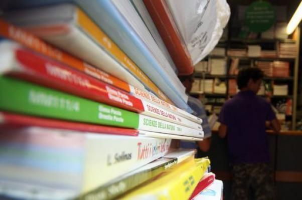 Il Piemonte proroga le restrizioni fino al 3 maggio: niente riapertura di librerie e cartolerie