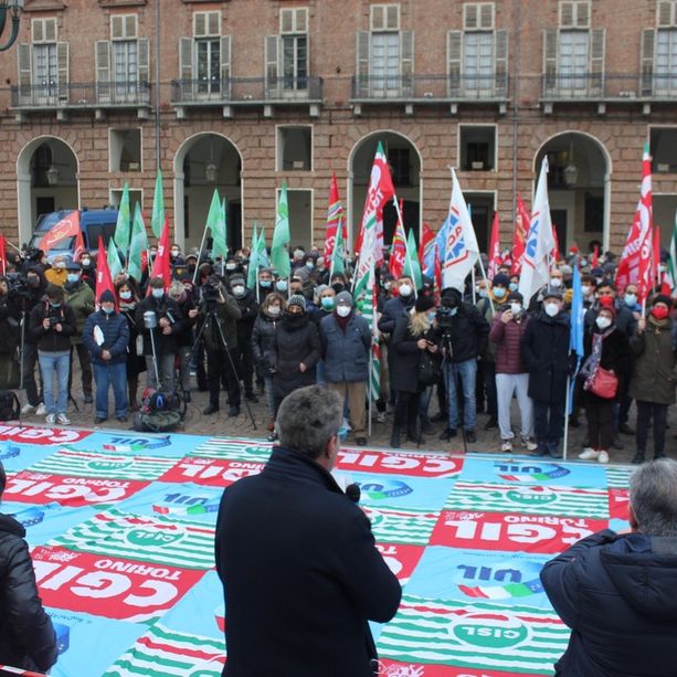 Sicurezza sul lavoro, i sindacati: &quot;Mappatura dei cantieri e patente a punti per chi non rispetta le regole&quot; (FOTO e VIDEO)