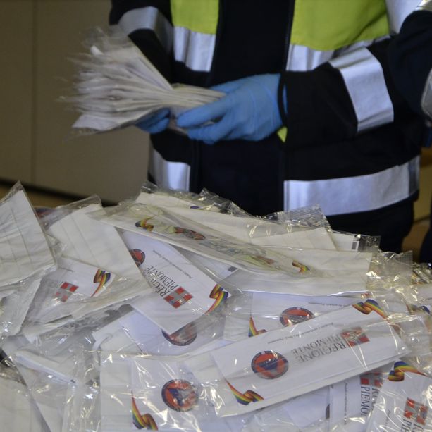 Mascherine: oggi è partita la distribuzione a Pinerolo