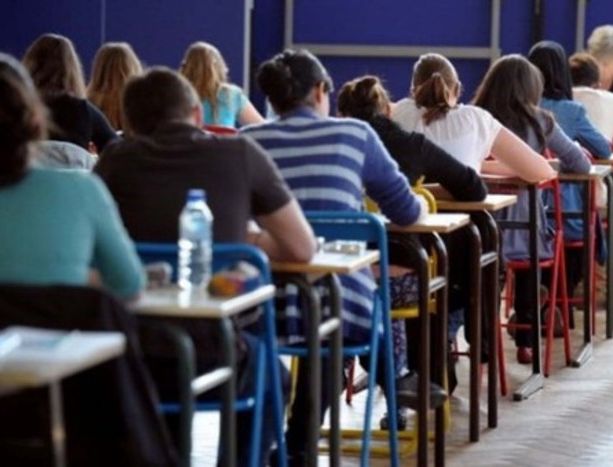 Maturità, questa mattina si parte con il tema. Chiorino agli studenti: &quot;Abbiamo bisogno del vostro talento&quot;