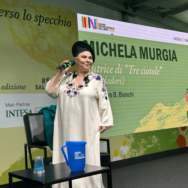 Murgia, anche Torino piange la scrittrice scomparsa poche ore fa: &quot;Molto veloce, in un Paese lentissimo&quot;