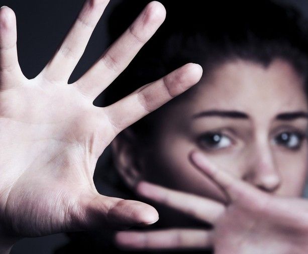 Violenza sulle donne: nel 2021 in Piemonte più di 740 vittime accolte da Telefono Rosa