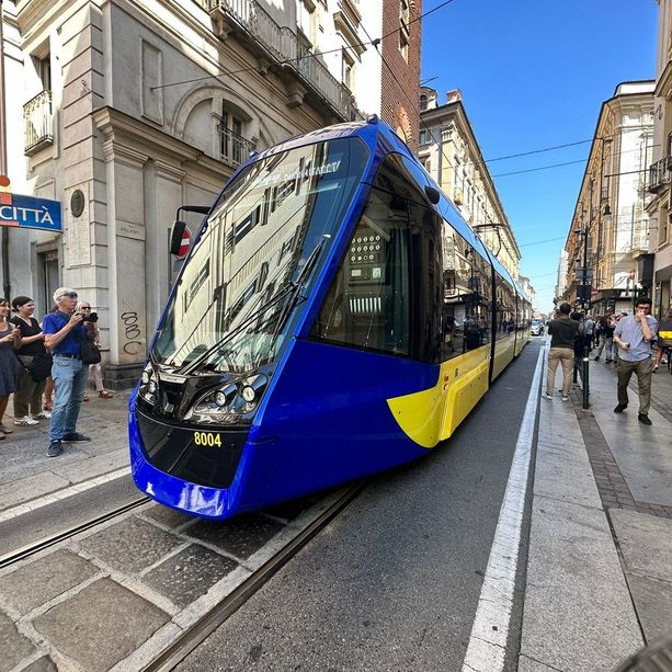 Entro il 2026 l'80% dei bus e tram sarà elettrico: al via selezione di 10 ingegneri/informatici per il team &quot;mobilità futura&quot;