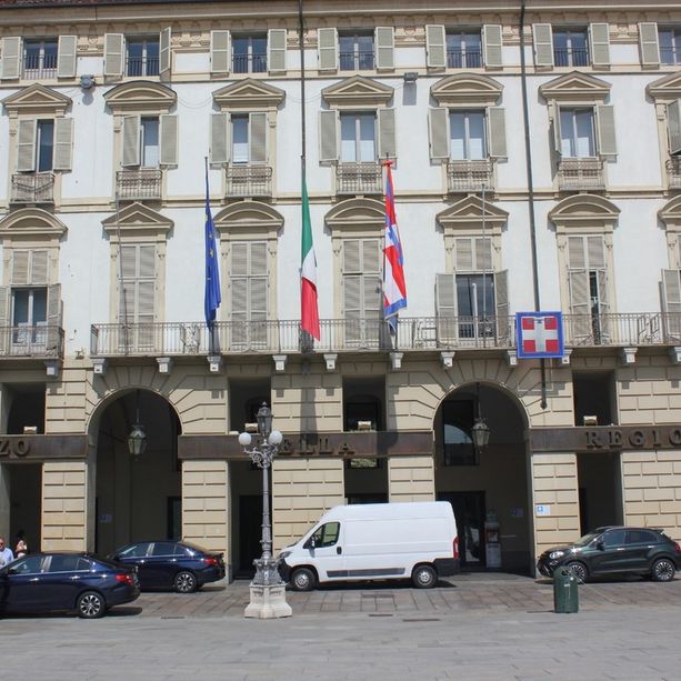 La Regione trasloca nel grattacielo, che fine faranno gli attuali edifici? Cirio: “Non li venderemo”