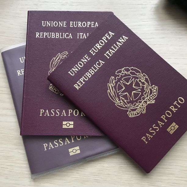 Caos passaporti, le agenzie di viaggio torinesi al questore: &quot;Aprite uno sportello per i nostri clienti. Persi 8 mln in un anno&quot;