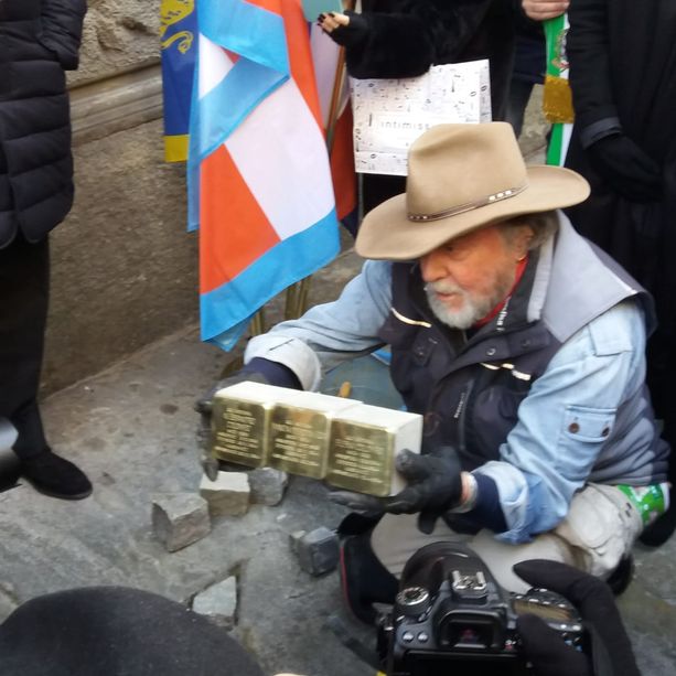 Pietre d'inciampo, messaggio di Segre per Torino: &quot;Memoria antidoto contro le barbarie&quot; (FOTO)