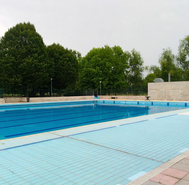 Torino, domani riaprirà la piscina Colletta