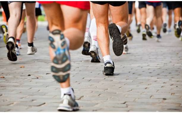 Dopo la Mezza Maratona di Torino perde l'orientamento e non trova più il figlio: un 74enne ringrazia gli agenti di Polizia