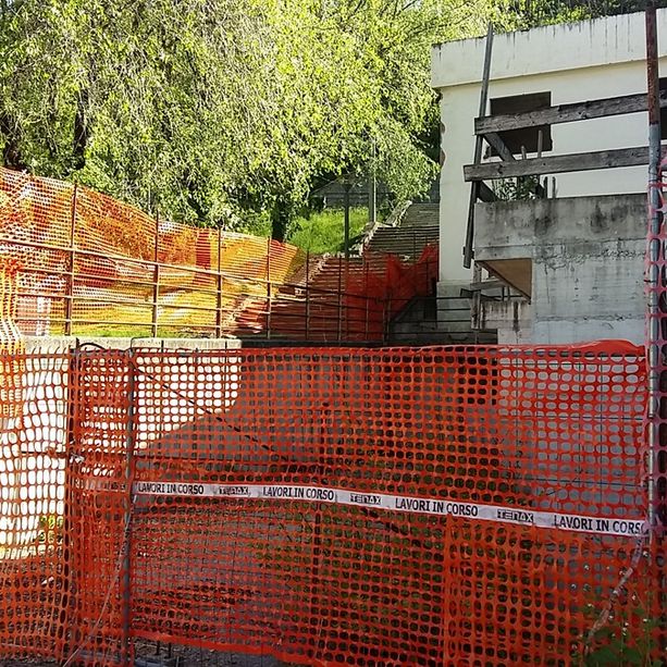 Per due mesi ha passato la notte nell’ex poliambulatorio di Villar Perosa