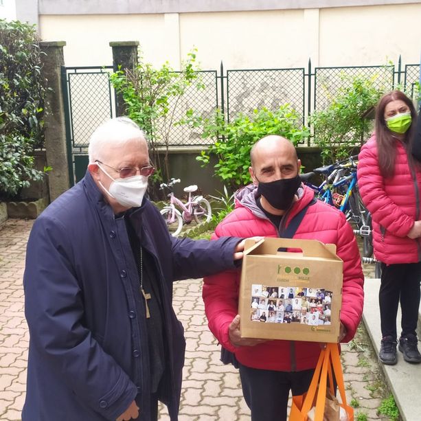 Gli chef di Torino in campo contro la povertà: il dono del Banco Alimentare a 250 famiglie in difficoltà [VIDEO]
