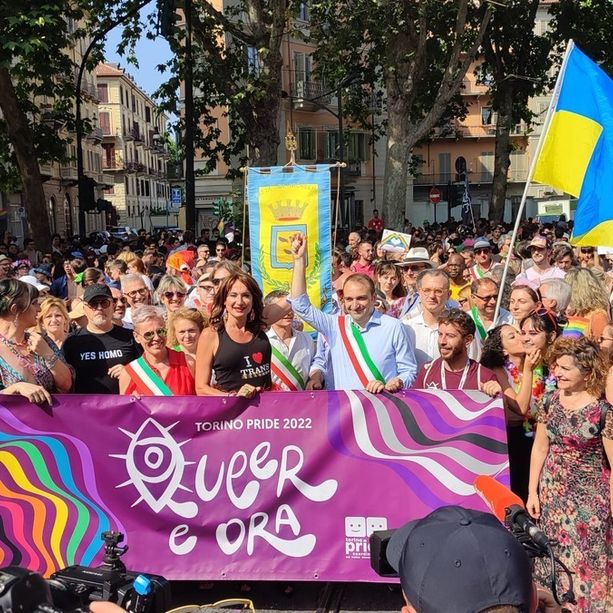 Torino venerdì in piazza contro lo stop alle registrazioni dei figli di coppie gay: &quot;Sindaci andate avanti&quot;