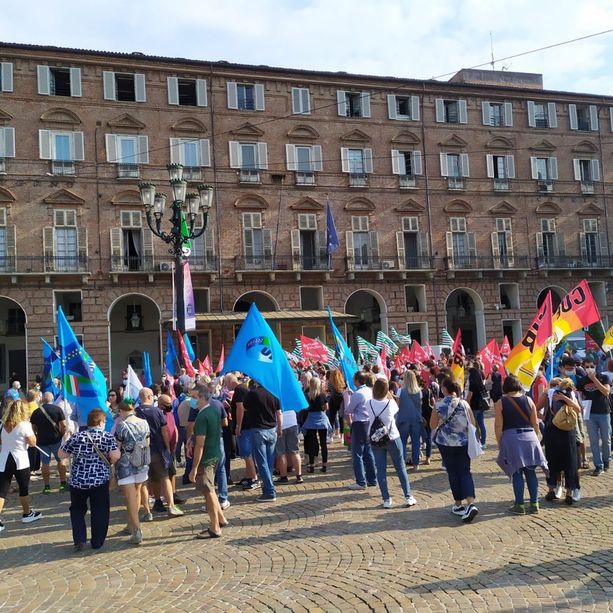 La rabbia dei lavoratori della sanità privata senza contratto nazionale da 14 anni
