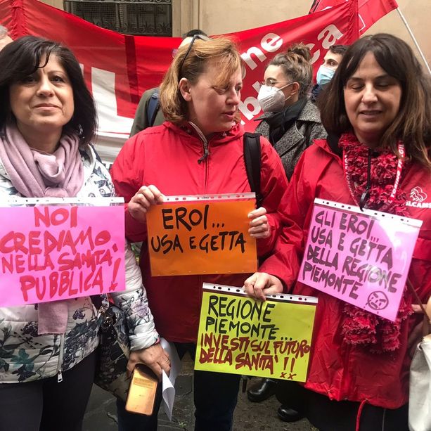 L'urlo di dolore dei precari della sanità: &quot;Il sistema piemontese è una bomba, sta per scoppiare&quot; [FOTO E VIDEO]