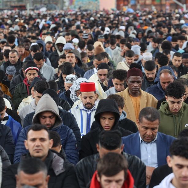 Islam, in 20mila per festeggiare la fine del Ramadan. Lo Russo: &quot;Grazie per una città sempre più aperta e integrata&quot;