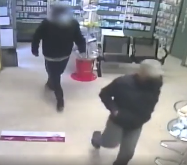 In manette il rapinatore seriale delle farmacie che fingeva di avere mal di gola