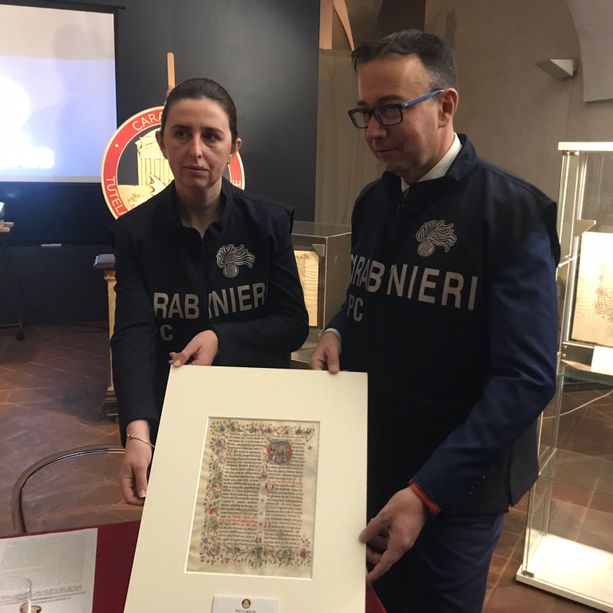 Detective dell'arte: i carabinieri recuperano i testi sacri rubati alla Diocesi di Torino 33 anni fa [FOTO e VIDEO]